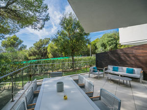 تاون هاوس غرفتين نوم 350 متر مربع في سييرا بلانكا ، إسبانيا — ابحث عن عقار قيد الإنشاء أو عقار معاد بيعه مباشرة من المطورين والملاك GEOLN.COM. صورة فوتوغرافية 3