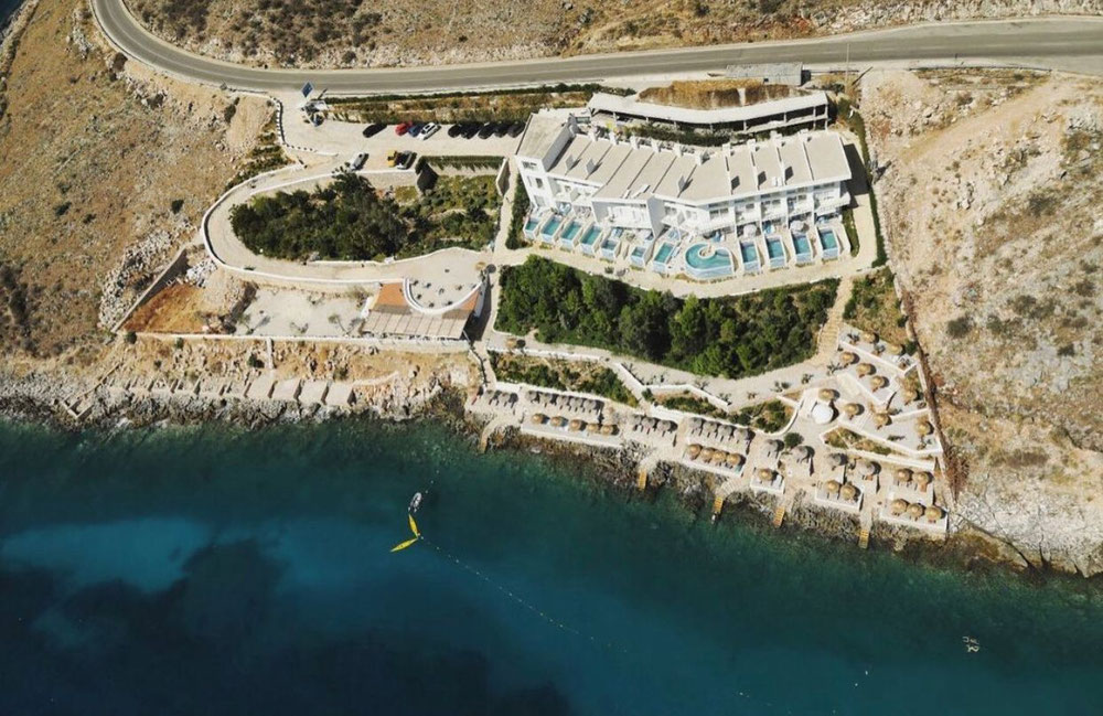 içindeki mülkiyet Stone Beach Residence — emlak arama motoru GEOLN.COM'a bakın. Fotoğraf 1