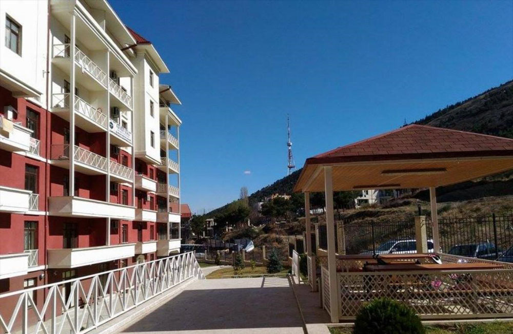 Vake的4间房间的公寓。第比利斯无中介公寓 — 来自开发商和业主的房地产搜索引擎 GEOLN.COM. 照片 1