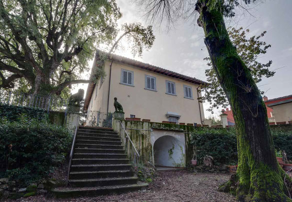 Villa in a big city in Italy, Florence