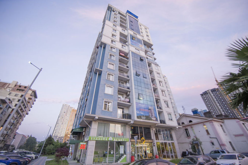 三房公寓出售 — 来自开发商和业主的房地产搜索引擎 GEOLN.COM. 照片 1