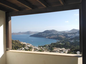 Villa Triplex. 2 Entradas Separadas del Propietario. — Encuentre propiedades fuera del plan o reventa de bienes inmuebles directamente de desarrolladores y propietarios GEOLN.COM. Foto 12