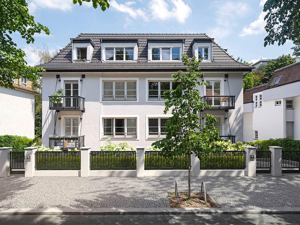 Real estate in Villa Württemberg — look at the real estate search engine GEOLN.COM. Photo 1