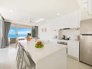 宽敞的4卧室泳池别墅，俯瞰山脉和大海 — 来自开发商和业主的房地产搜索引擎 GEOLN.COM. 照片 19