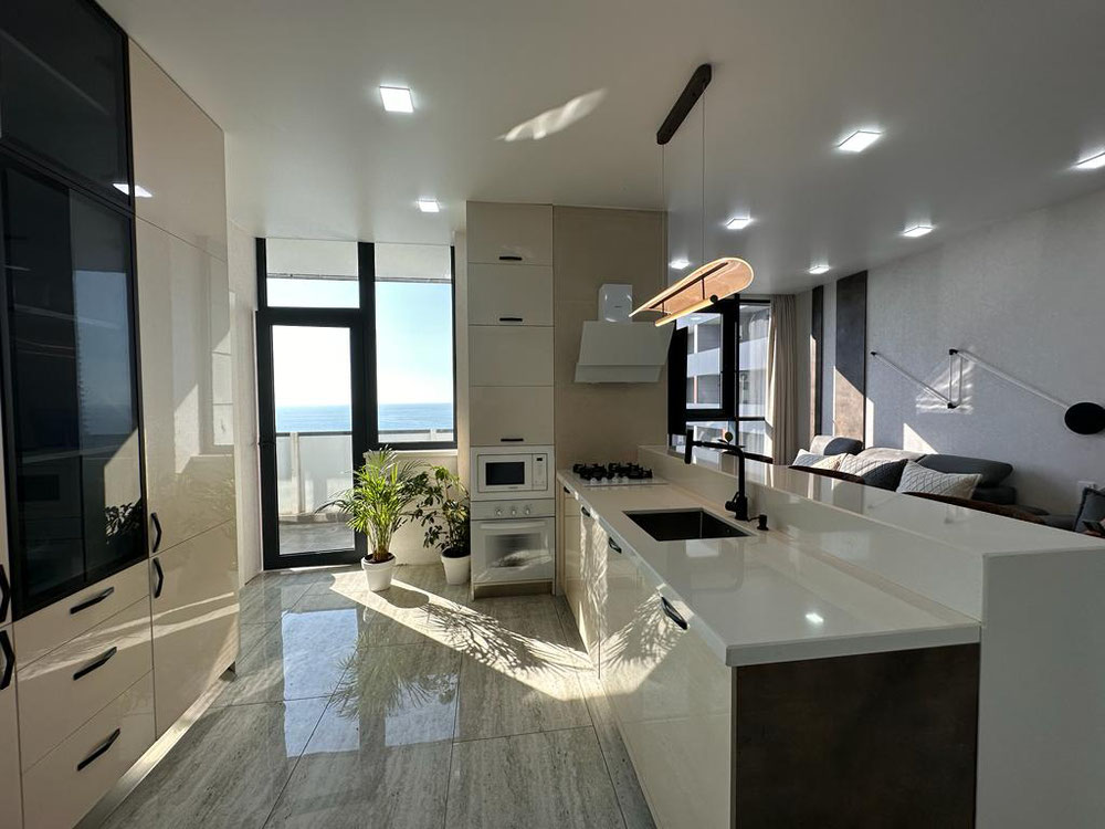 דירה בבטומי — חיפוש נדל"ן מפרטי ומקבלן GEOLN.COM. תמונה 1