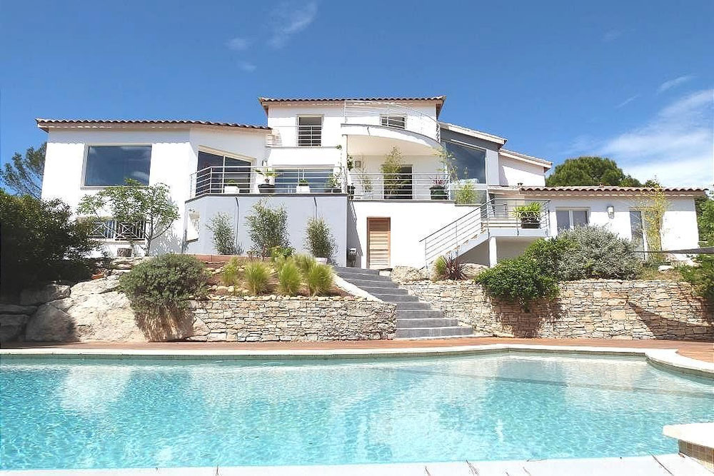 法国尼姆郊区的别墅 — 来自开发商和业主的房地产搜索引擎 GEOLN.COM. 照片 1