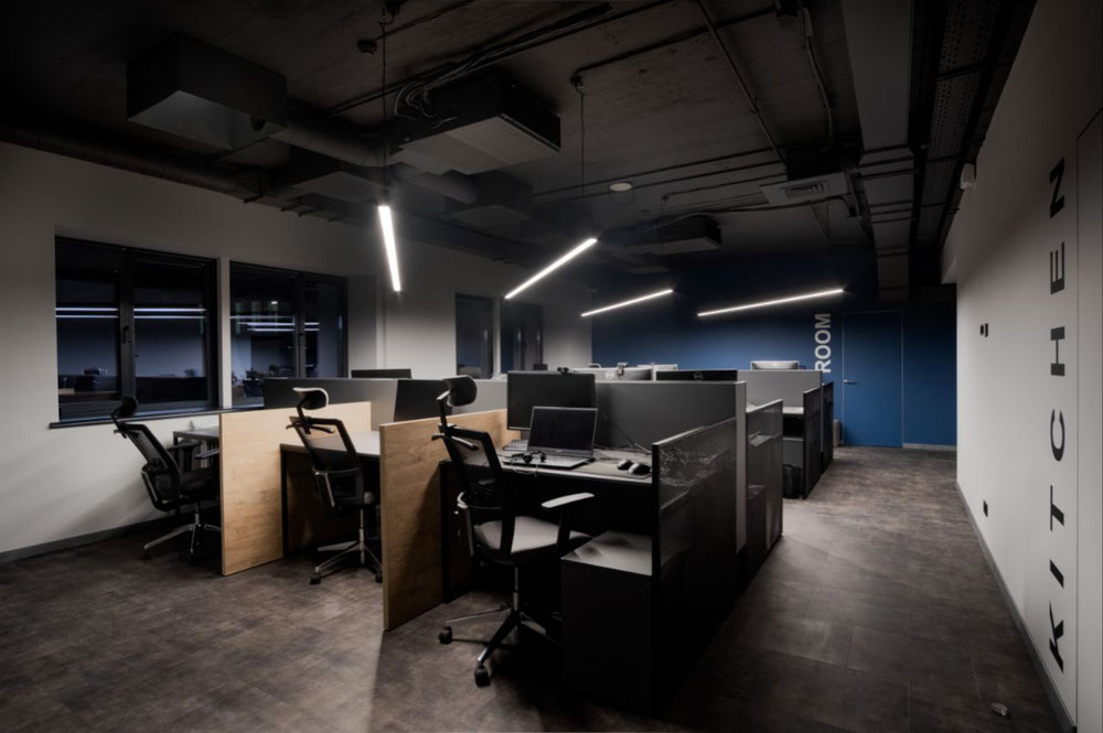 位于哈尔科夫中心的办公室 — 来自开发商和业主的房地产搜索引擎 GEOLN.COM. 照片 1