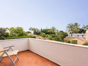 Villa 5 bedrooms 430 m² in Elviria, Spain — Find off-plan property or real estate resale directly from developers and owners GEOLN.COM. Photo 23