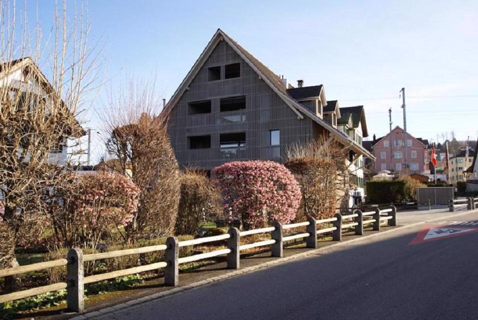 Нерухомість в Arnistrasse 6 — дивіться на пошуковику нерухомості GEOLN.COM. Фото 1