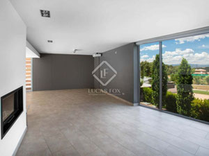 西班牙、加泰罗尼亚、巴塞罗那的山间别墅 — 来自开发商和业主的房地产搜索引擎 GEOLN.COM. 照片 5