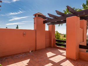 联排别墅 4 卧室 290 m² 在 Puente Romano, 西班牙 — 来自开发商和业主的房地产搜索引擎 GEOLN.COM. 照片 2