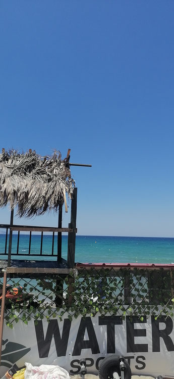 Villa close to town — Find off-plan property or real estate resale directly from developers and owners GEOLN.COM. Photo 1