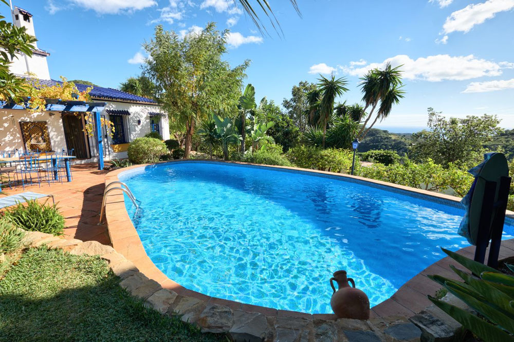 别墅 2 间卧室 259 平方米，位于西班牙埃斯特波纳 — 来自开发商和业主的房地产搜索引擎 GEOLN.COM. 照片 1