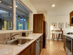 房地产在 Edison Condominiums — look at the real estate search engine GEOLN.COM. 照片 6