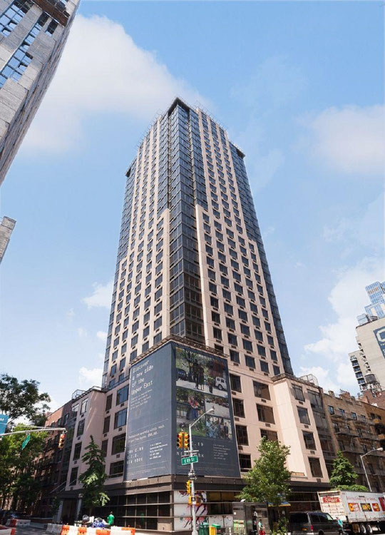 房地产在 389 E. 89 — look at the real estate search engine GEOLN.COM. 照片 1