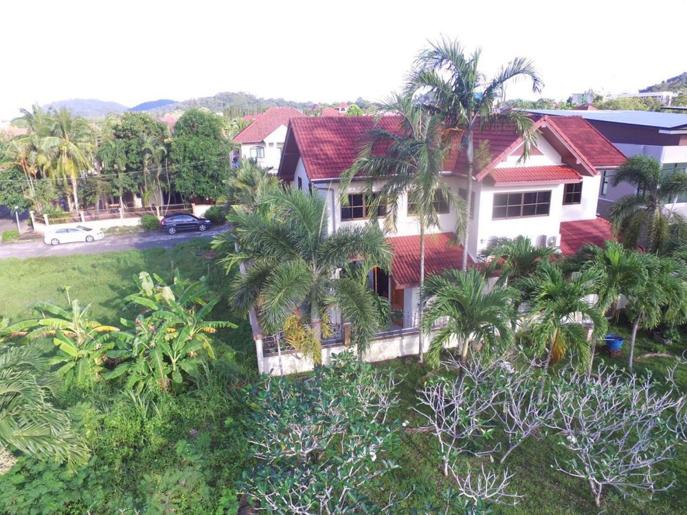 普吉岛上的房子 — 来自开发商和业主的房地产搜索引擎 GEOLN.COM. 照片 1