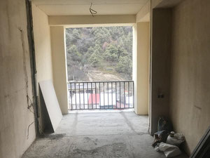 5 room apartment on Vera. Buy an apartment in Tbilisi, Vera — Find off-plan property or real estate resale directly from developers and owners GEOLN.COM. Photo 6