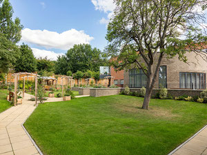 房地产在 Ridgmount — look at the real estate search engine GEOLN.COM. 照片 2