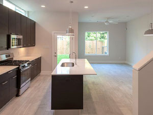 房地产在 5th Ward Homes — look at the real estate search engine GEOLN.COM. 照片 5