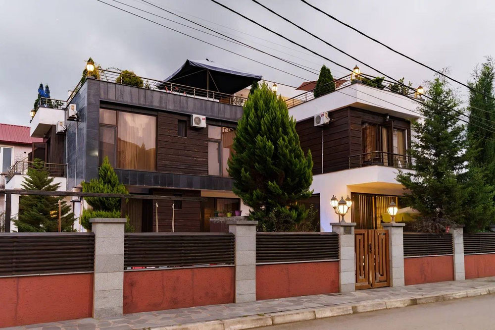 სასტუმრო კომპლექსი ურეკში — უძრავი ქონების ყიდვა და მფლო ბელებისგან GEOLN.COM. ფოტო 1