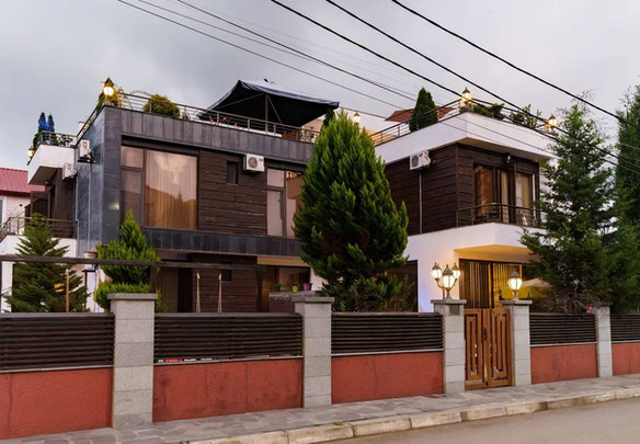 Готельний комплекс в Уреці