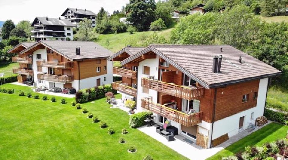 Нерухомість в Appartement en attique a Mollens — дивіться на пошуковику нерухомості GEOLN.COM. Фото 1