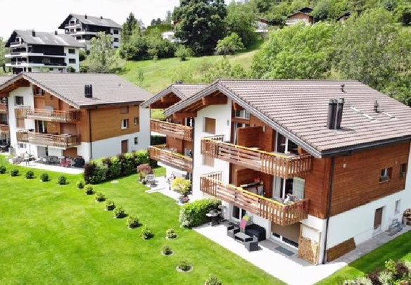 Appartement en attique a Mollens