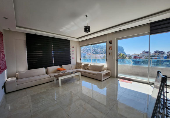 Do sprzedania trzypokojowe mieszkanie 2+1