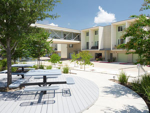 Real estate in SkyBridge Lofts — look at the real estate search engine GEOLN.COM. Photo 11