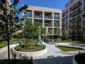 房地产在 Gallions Point — look at the real estate search engine GEOLN.COM. 照片 2