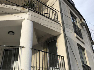 2 кімнатна квартира на Мтацминда. Купити квартиру в Тбілісі, Мтацминда — Пошуковик нерухомості від забудовників і власників GEOLN.COM. Фото 2