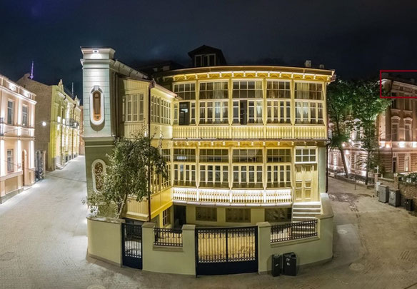 Будинок біля площі Гудіашвілі