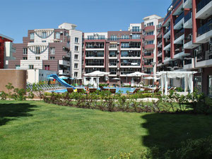 Real estate in Admiral Plaza — look at the real estate search engine GEOLN.COM. Photo 6