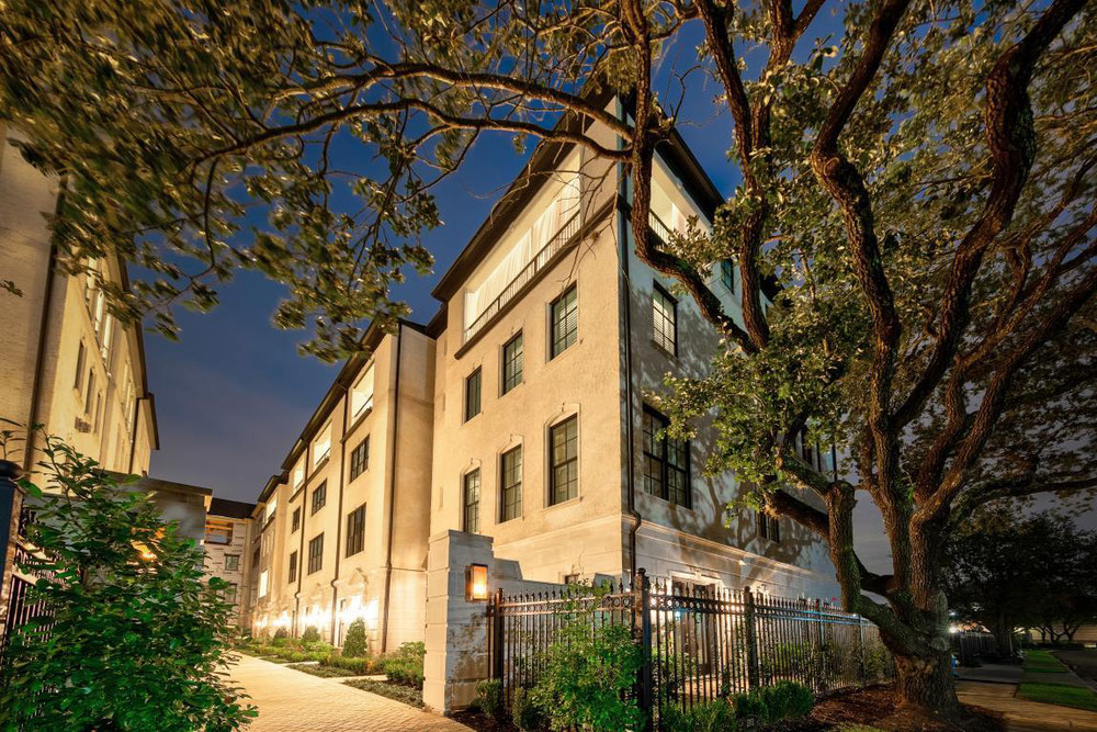 房地产在 Tanglewood Hollow — look at the real estate search engine GEOLN.COM. 照片 1