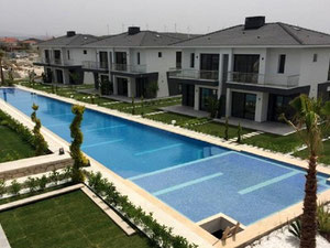 Real estate in Alacati Modern Villalari — look at the real estate search engine GEOLN.COM. Photo 2