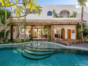 וילה יוקרתית עם בריכה — חיפוש נדל"ן מפרטי ומקבלן GEOLN.COM. תמונה 6