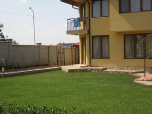 Haus in einem Dorf am Meer in Bulgarien, Region Dobrich, Balchik — Immobilien-Suchservice von Bauträgern und Eigentümern GEOLN.COM. Foto 2