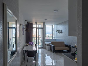 New Wave 工作室，可欣赏城市和大海的壮丽景色。 — 来自开发商和业主的房地产搜索引擎 GEOLN.COM. 照片 2