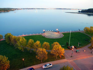 Нерухомість в Dockside Waterfront Drive — дивіться на пошуковику нерухомості GEOLN.COM. Фото 4