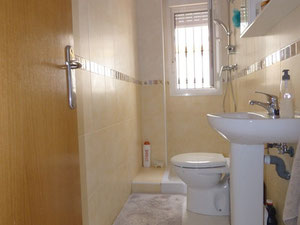 Villa in Spanien, Valencia, Los Montesinos — Immobilien-Suchservice von Bauträgern und Eigentümern GEOLN.COM. Foto 7