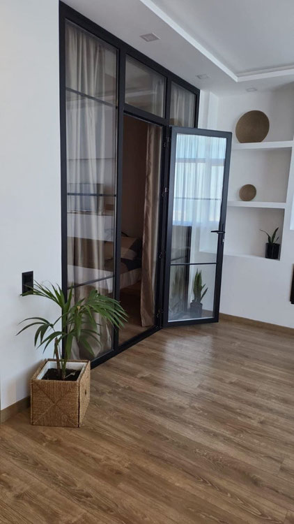 英石。 Tbel Abuseridze 5 (DS MALL) — 来自开发商和业主的房地产搜索引擎 GEOLN.COM. 照片 1