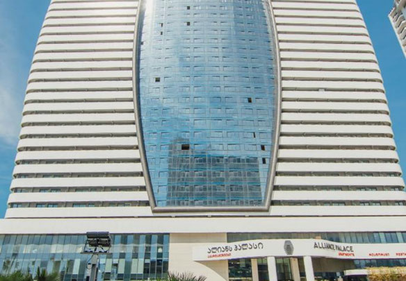 იყიდება 1 ოთახიანი ბინა ქორთიარდ მარიოტში ბათუმში.