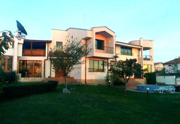 House by the sea in Bulgaria, Kosharitsa