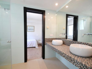 别墅 5 间卧室 313 平方米，位于西班牙拉杜克萨 — 来自开发商和业主的房地产搜索引擎 GEOLN.COM. 照片 33