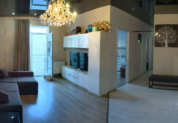 Продается 5-комнатная квартира