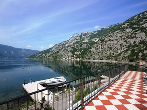 בית במונטנגרו, קוטור, ריסאן — חיפוש נדל"ן מפרטי ומקבלן GEOLN.COM. תמונה 4