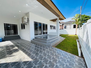 Casa espaciosa en venta — Encuentre propiedades fuera del plan o reventa de bienes inmuebles directamente de desarrolladores y propietarios GEOLN.COM. Foto 2
