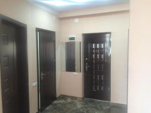 ოროთახიანი ბინა ზღვასთან ახლოს — უძრავი ქონების ყიდვა და მფლო ბელებისგან GEOLN.COM. ფოტო 2