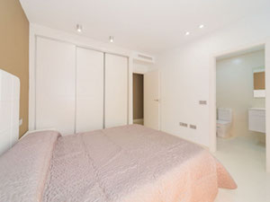 西班牙、瓦伦西亚、托雷维耶哈的海边公寓 — 来自开发商和业主的房地产搜索引擎 GEOLN.COM. 照片 6