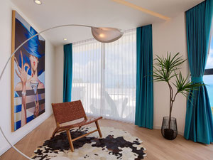 Велика 5-кімнатна вілла з басейном та видом на море в житловому комплексі на схилі — Пошуковик нерухомості від забудовників і власників GEOLN.COM. Фото 13